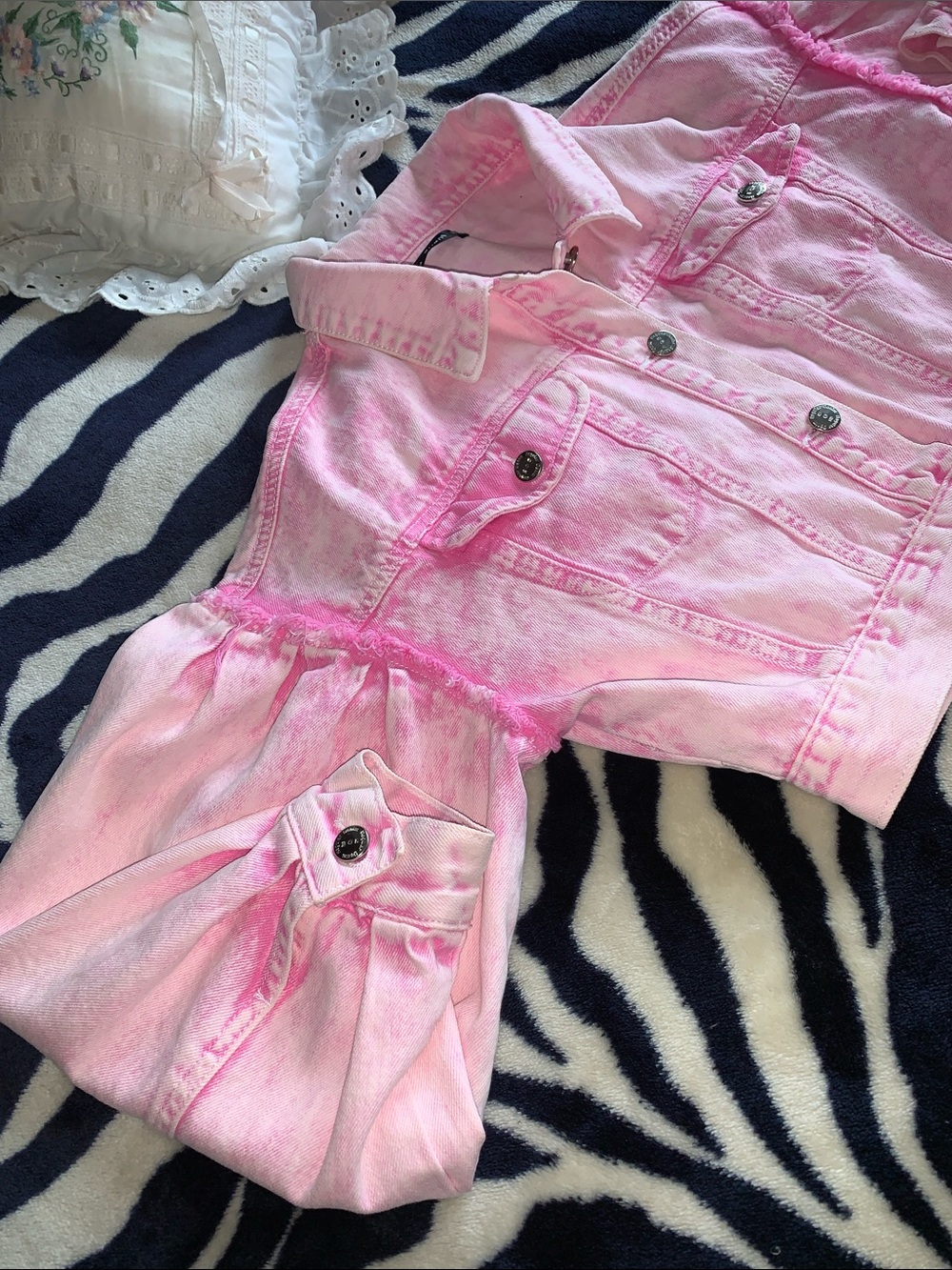 drop shoulder balloon sleeve pink acid wash denim jean jacket S